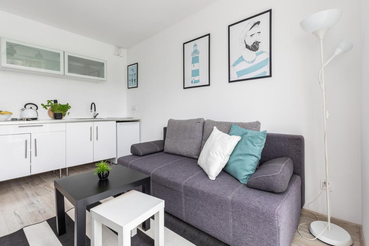 Apartament Black & White Apartment Swinoujscie Ngoại thất bức ảnh