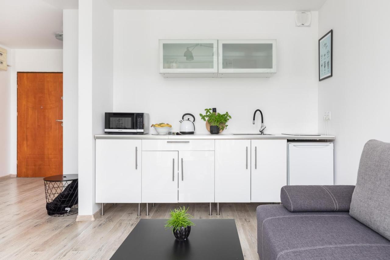 Apartament Black & White Apartment Swinoujscie Ngoại thất bức ảnh